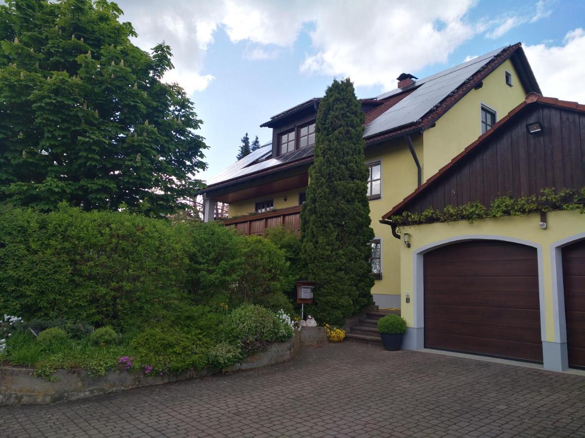 Ferienwohnung Adelhardt Eckersdorf Εξωτερικό φωτογραφία