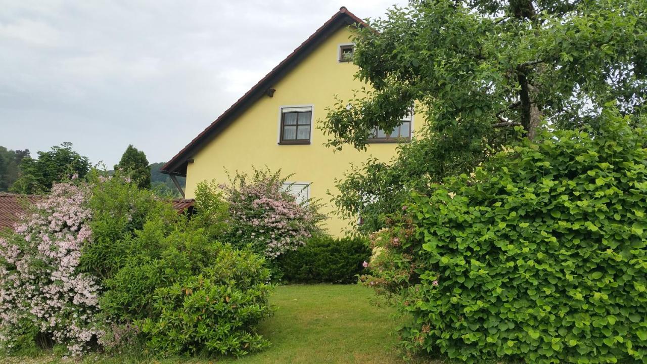 Ferienwohnung Adelhardt Eckersdorf Εξωτερικό φωτογραφία